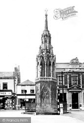 Queen Eleanor's Cross c.1960, Waltham Cross