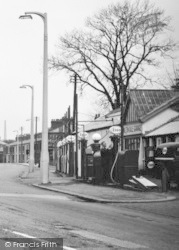 Walton Le Dale, Petrol Station, Victoria Road c.1955, Walton-Le-Dale