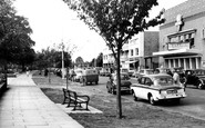 Walton-on-Thames, New Zealand Avenue c1960