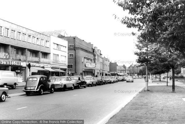 Photo of Walton-on-Thames, New Zealand Avenue c1965