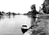 The Anglers Hotel c.1960, Walton-on-Thames