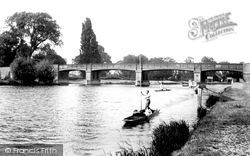 The Bridge 1908, Walton-on-Thames