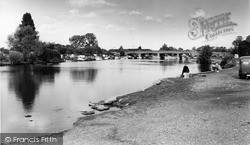 The Bridge c.1960, Walton-on-Thames