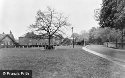 The Green c.1960, Walton On The Hill