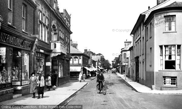 Photo of Walton On The Naze, High Street 1921