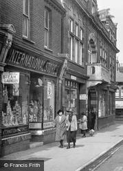 Walton-on-The-Naze, International Stores, High Street 1921, Walton-on-The-Naze