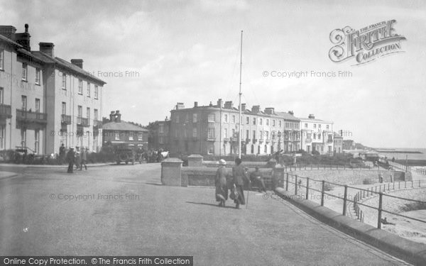 Photo of Walton On The Naze, Promenade 1921