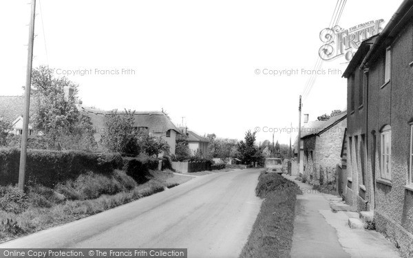 Photo of Wanborough, Callas Hill c.1965