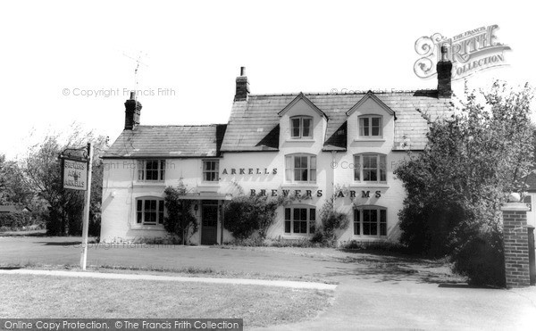 Photo of Wanborough, The Brewers Arms c.1965