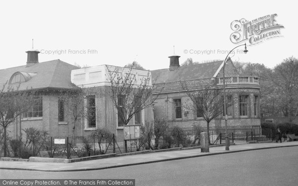 Photo of Wandsworth, Public Library c.1955