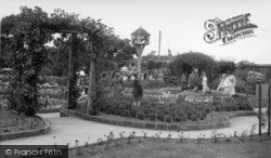 Flower Gardens c.1960, Wannock