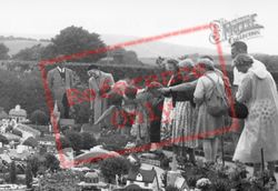 Gardens, Appreciating The Model Village c.1960, Wannock