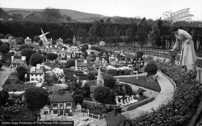 Photo of Wannock, Gardens c.1960