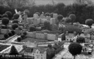 Gardens c.1960, Wannock