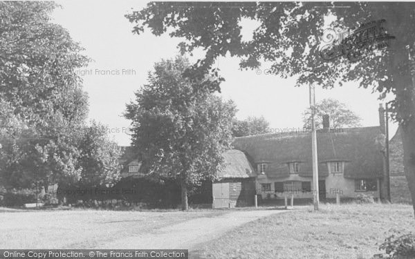 Photo of Warborough, Six Bells Inn c.1955