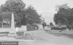 The Memorial And Green c.1955, Warborough