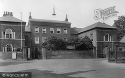 Grammar School 1925, Ware