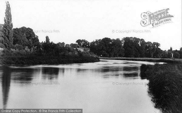 Photo of Wargrave, The River Thames 1890