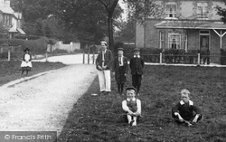 Children On The Common 1904, Warlingham