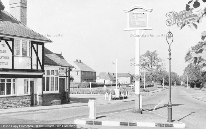 Photo of Warlingham, Limpsfield Road c.1960