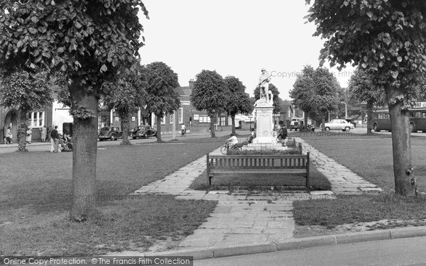 Photo of Warlingham, The Green c.1955