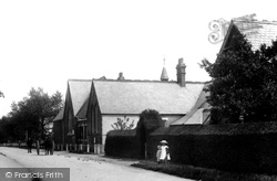 The School 1904, Warlingham
