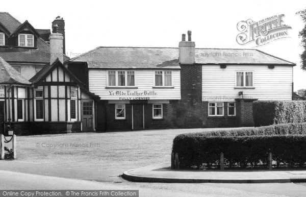 Photo of Warlingham, Ye Olde Leather Bottle c.1960
