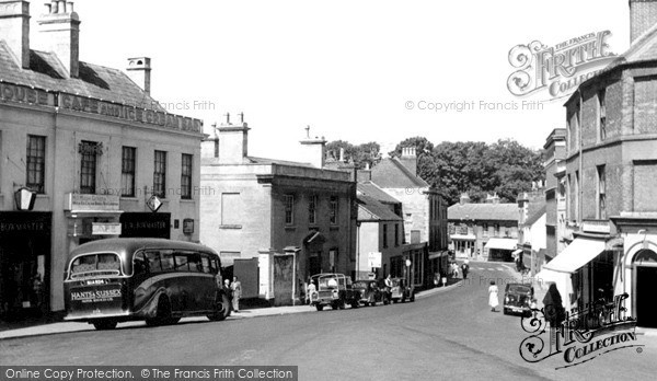 Photo of Warminster, High Street c.1950