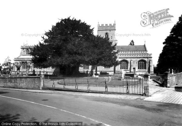 Photo of Warminster, The Minster Church Of St Denys c.1940