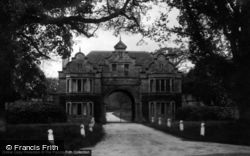 Court Lodge 1933, Warnham