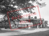 Ends Place 1927, Warnham