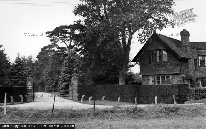 Photo of Warninglid, Colwood Court Entrance c.1955