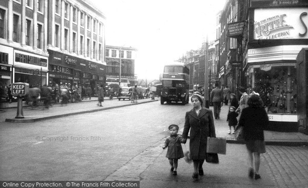 Photo of Warrington, Horse Market And Town Centre c.1950