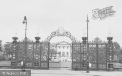 Park Gates And Town Hall c.1965, Warrington