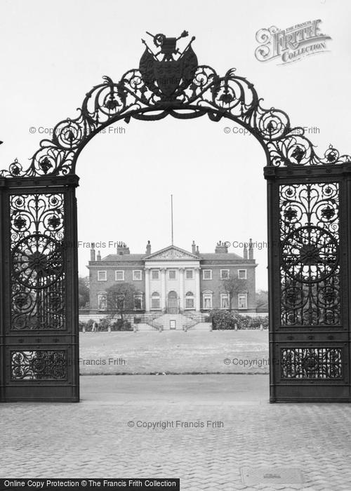 Photo of Warrington, The Town Hall And Park Gates c.1955