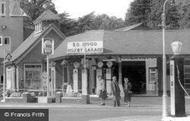 Roxby Garage c.1955, Warsash