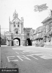 East Gate c.1939, Warwick
