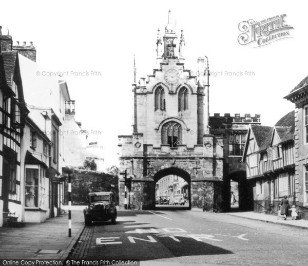 Photo of Warwick, East Gate c.1955