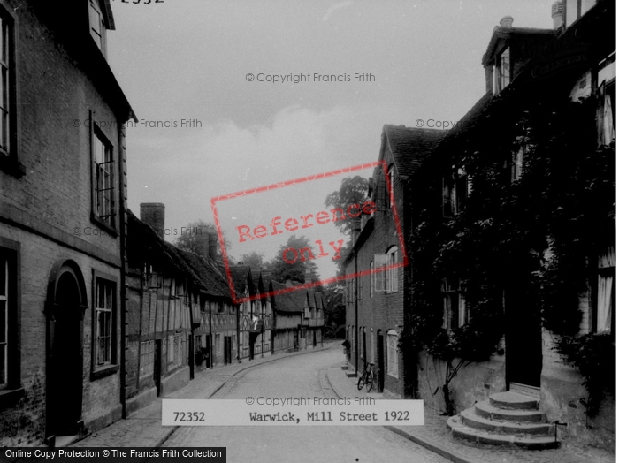 Photo of Warwick, Mill Street 1922