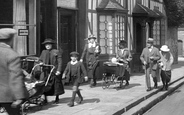 People 1922, Warwick