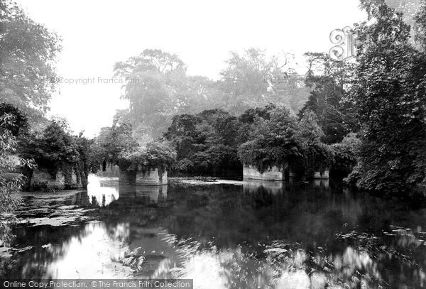 Photo of Warwick, The Old Bridge 1922