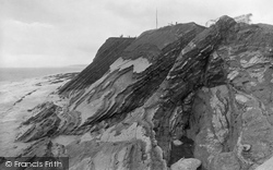Cliffs 1923, Watchet