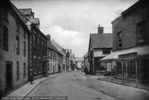 Photo of Watchet, Swain Street 1919