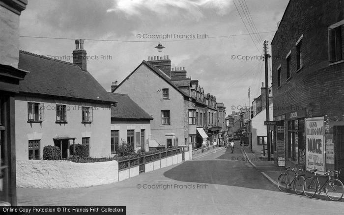 Photo of Watchet, Swain Street 1935
