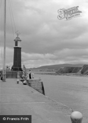 The Harbour Entrance 1952, Watchet
