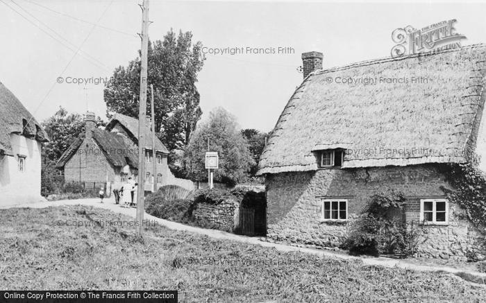Photo of Watchfield, The Village c.1950