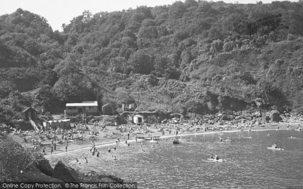 Photo of Watcombe, Rocks And Beach c.1938