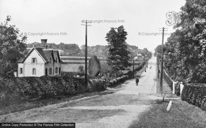 Photo of Waterlooville, Stakes Hill Road c.1910