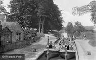 Cassiobury Park And Iron Bridge Lock 1921, Watford