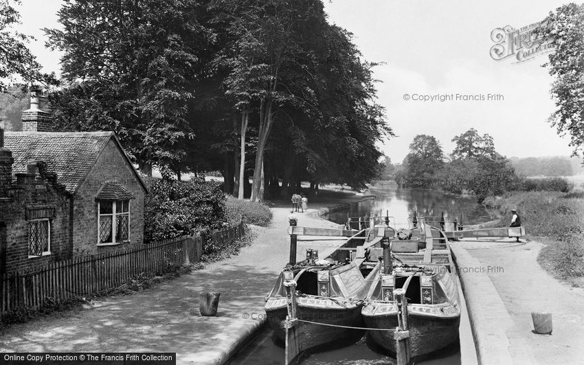 Watford, Cassiobury Park and Iron Bridge Lock 1921